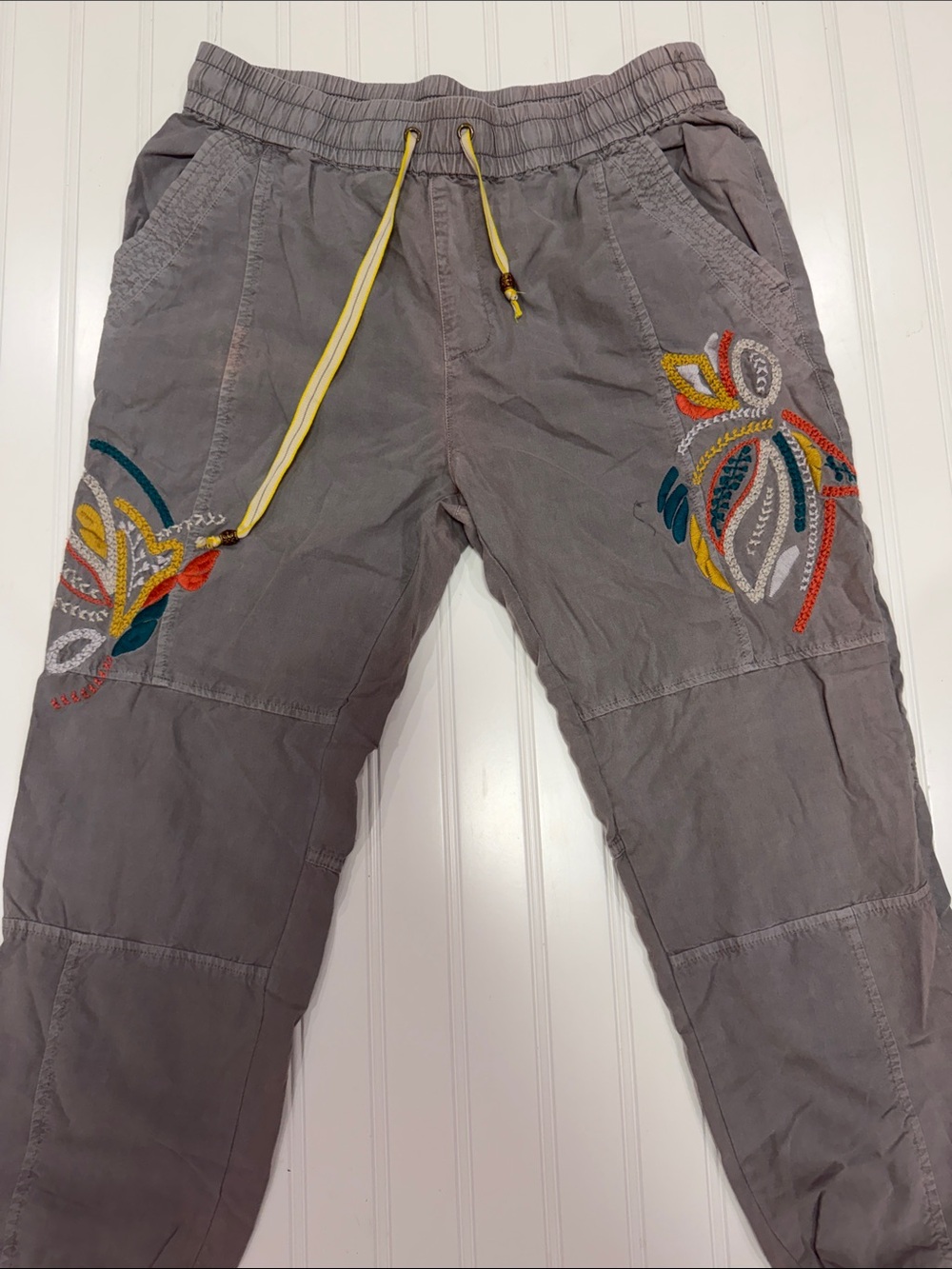 Anthropologie Embroidered Drawstring Jogger Pants Pockets Size Small - Picture 2 of 9